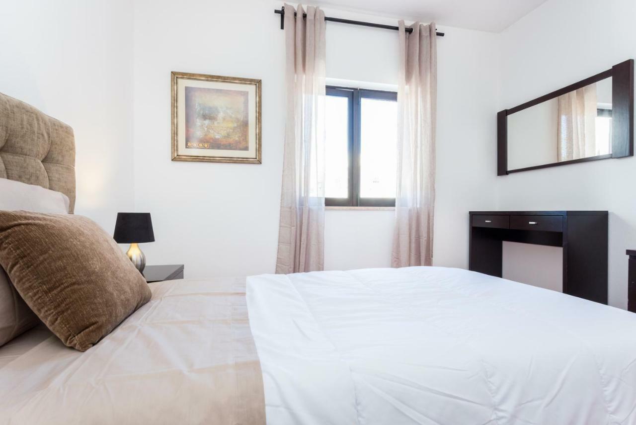 Safari Beach Guest House Lagos Luaran gambar
