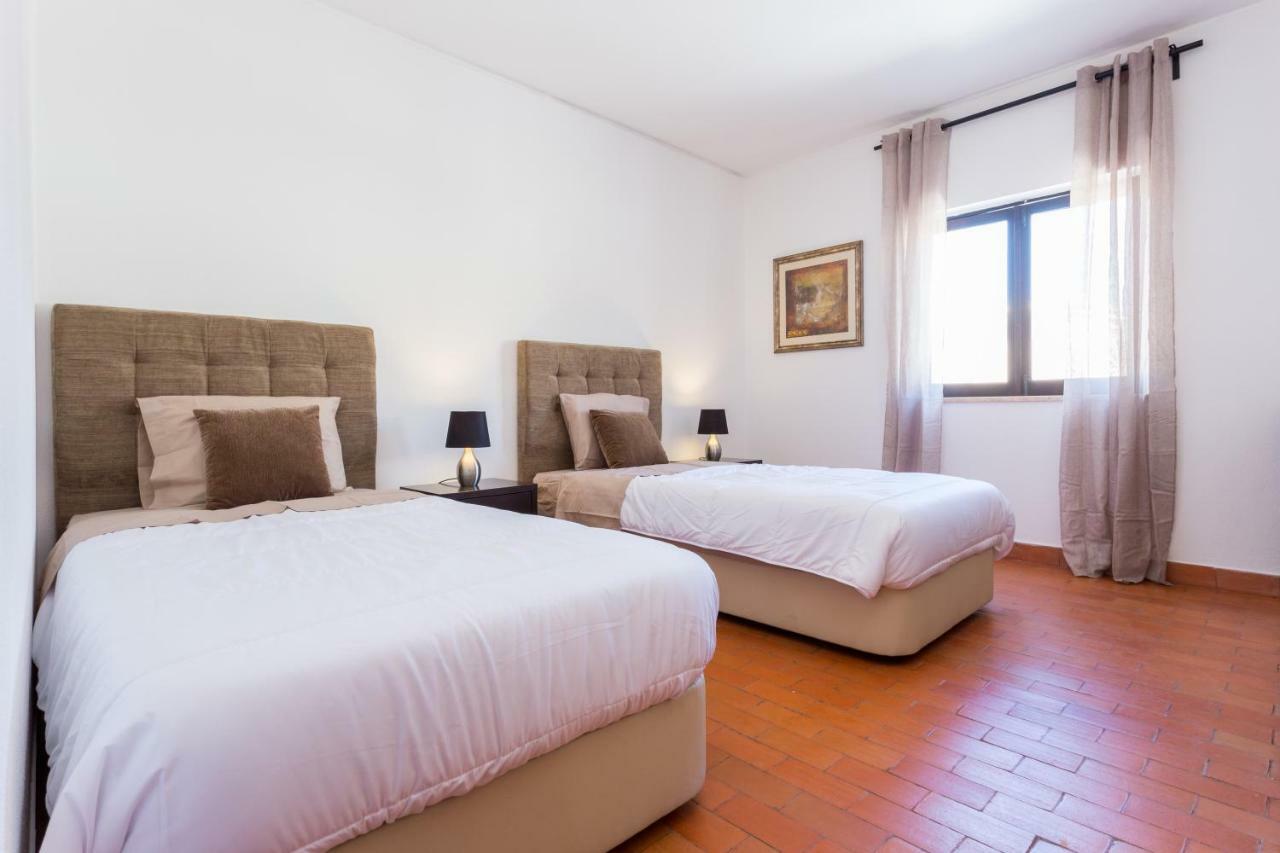 Safari Beach Guest House Lagos Luaran gambar